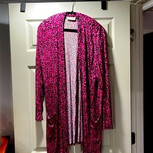Zenana hot pink and black leopard cotton cardigan size 2X new never been worn